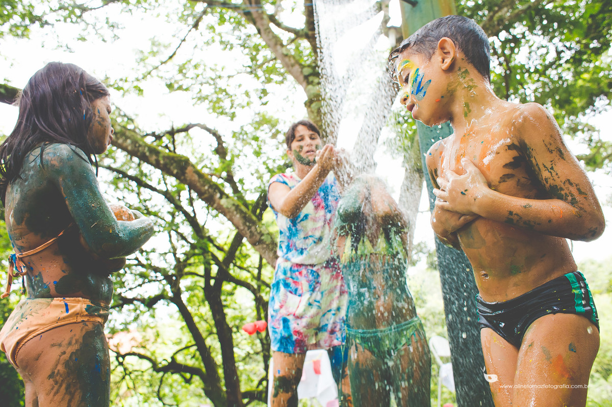 Ensaio Família,Ensaio de tintas, Crianças, Perdões - MG Aline Tomaz Fotografia.