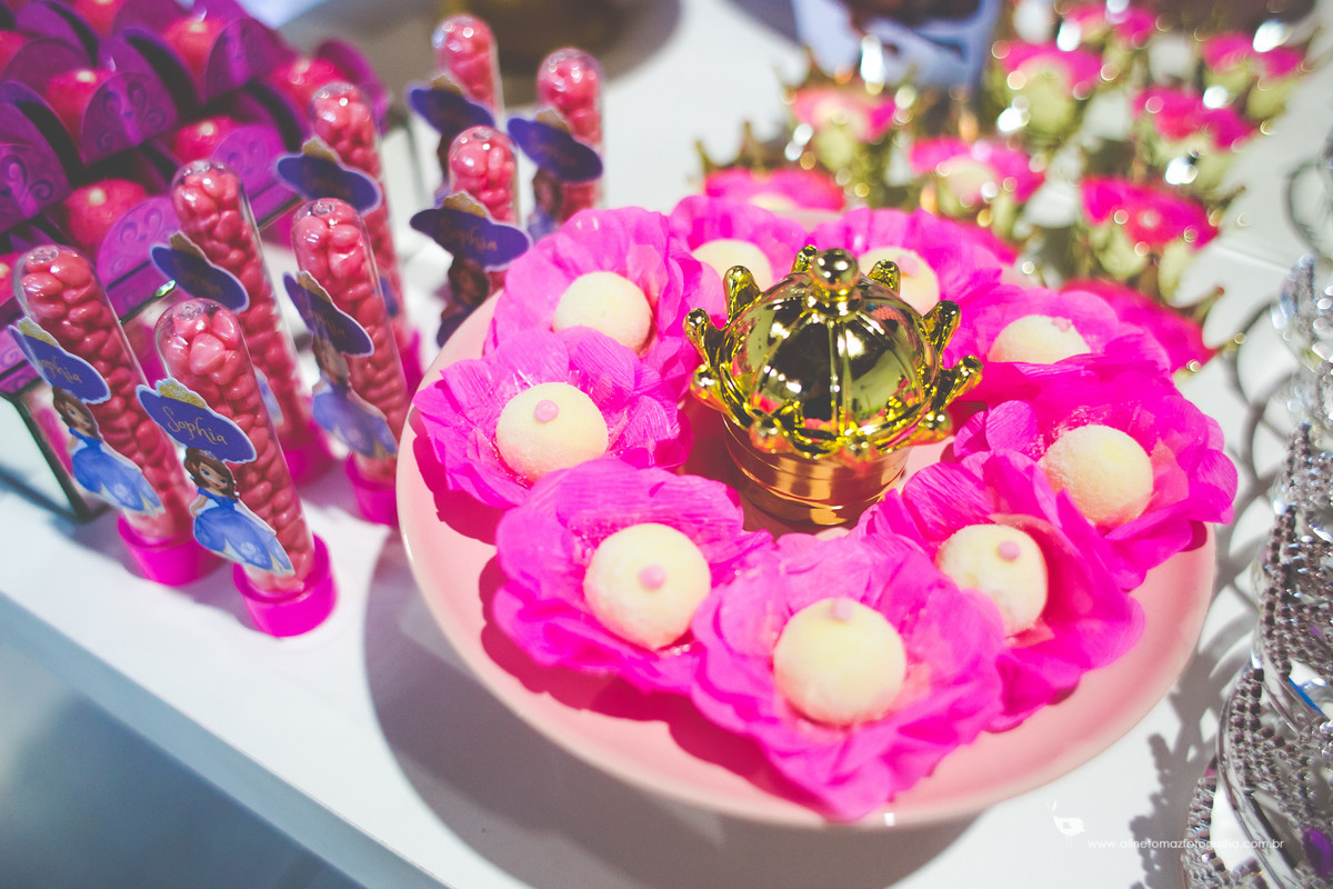 Making Off da criança, Aniversário Infantil, Be Happy, lavras - MG, Sophia 1 ano. Aline Tomaz Fotografia.