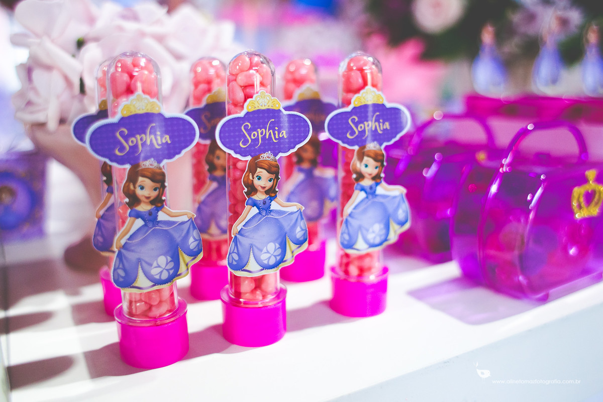 Making Off da criança, Aniversário Infantil, Be Happy, lavras - MG, Sophia 1 ano. Aline Tomaz Fotografia.