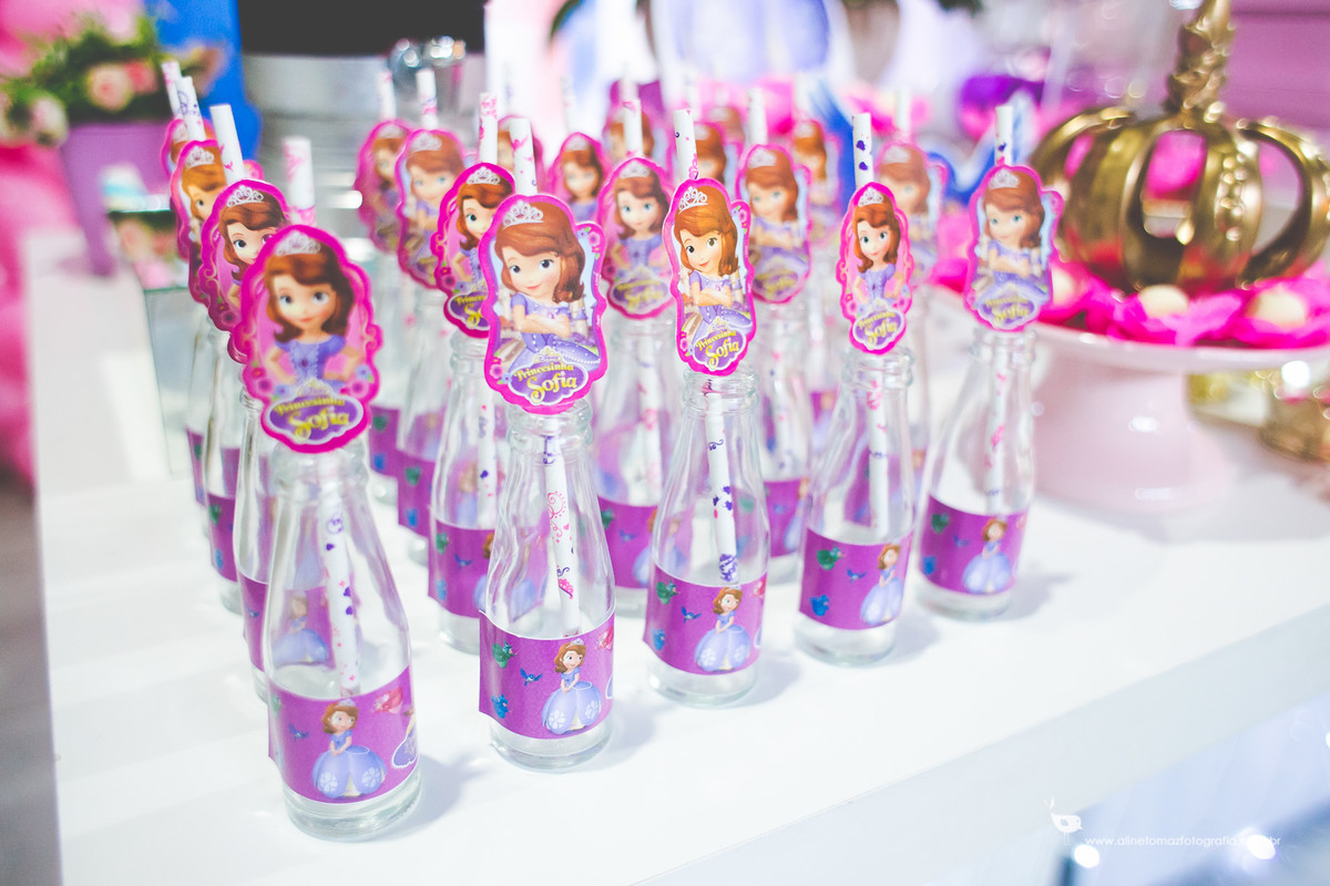 Making Off da criança, Aniversário Infantil, Be Happy, lavras - MG, Sophia 1 ano. Aline Tomaz Fotografia.