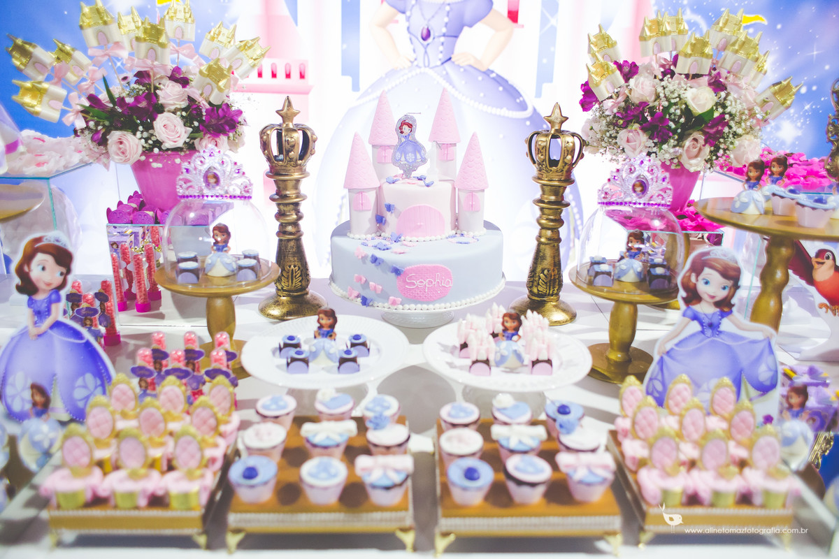 Making Off da criança, Aniversário Infantil, Be Happy, lavras - MG, Sophia 1 ano. Aline Tomaz Fotografia.