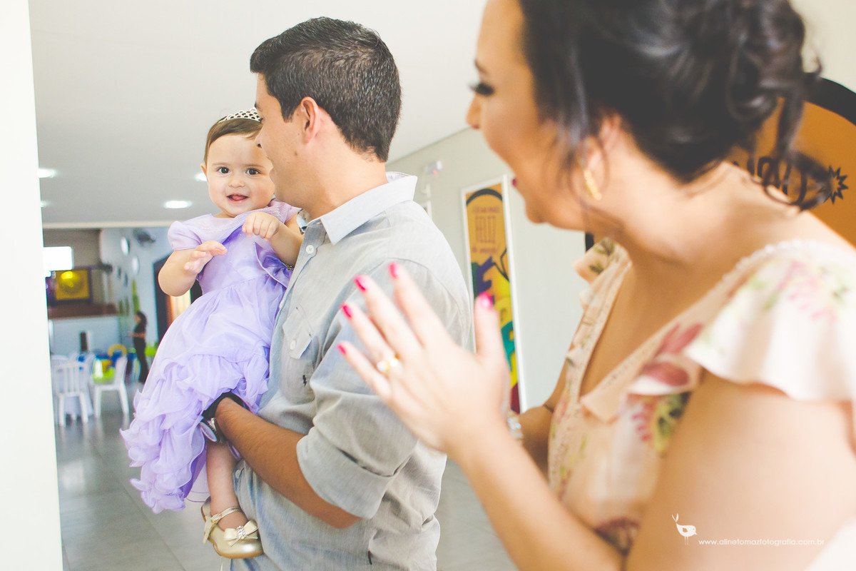 Making Off da criança, Aniversário Infantil, Be Happy, lavras - MG, Sophia 1 ano. Aline Tomaz Fotografia.