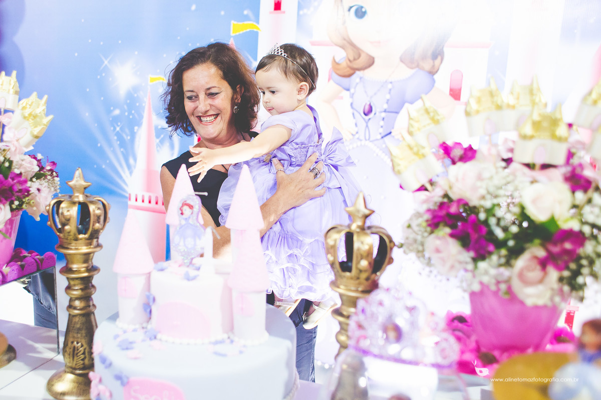 Making Off da criança, Aniversário Infantil, Be Happy, lavras - MG, Sophia 1 ano. Aline Tomaz Fotografia.