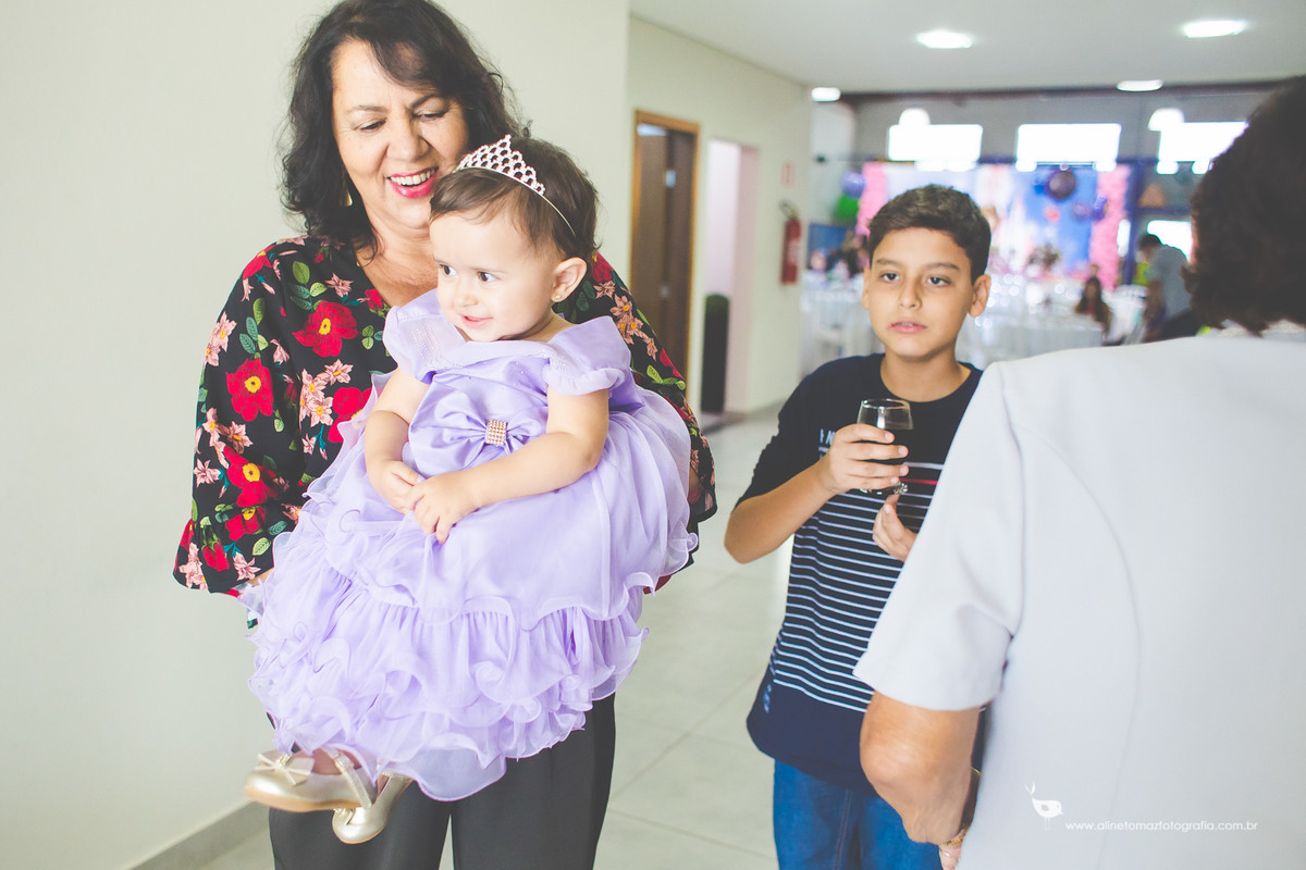 Making Off da criança, Aniversário Infantil, Be Happy, lavras - MG, Sophia 1 ano. Aline Tomaz Fotografia.