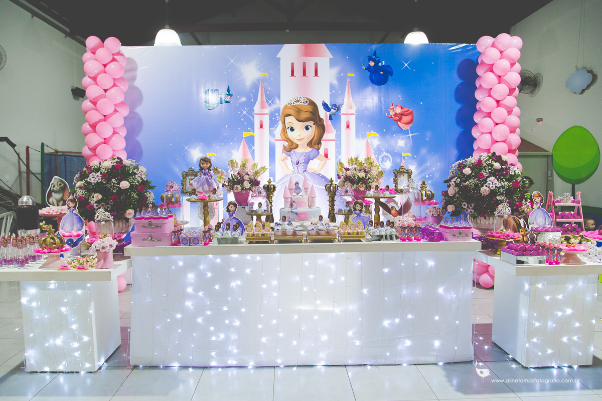 Making Off da criança, Aniversário Infantil, Be Happy, lavras - MG, Sophia 1 ano. Aline Tomaz Fotografia.