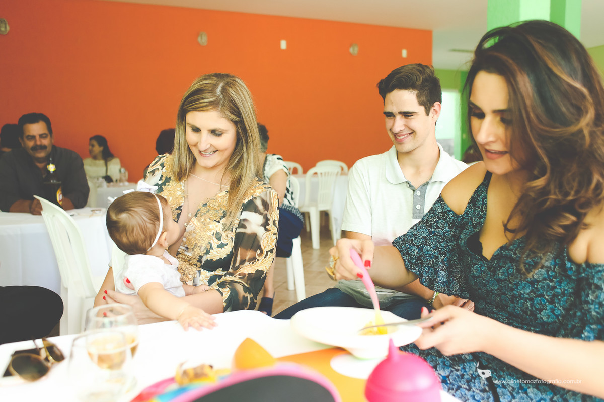 Batizado Helena, Matriz de Santana, Lavras - MG Aline Tomaz Fotografia.