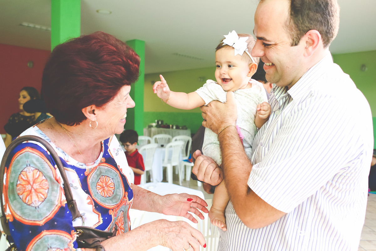 Batizado Helena, Matriz de Santana, Lavras - MG Aline Tomaz Fotografia.