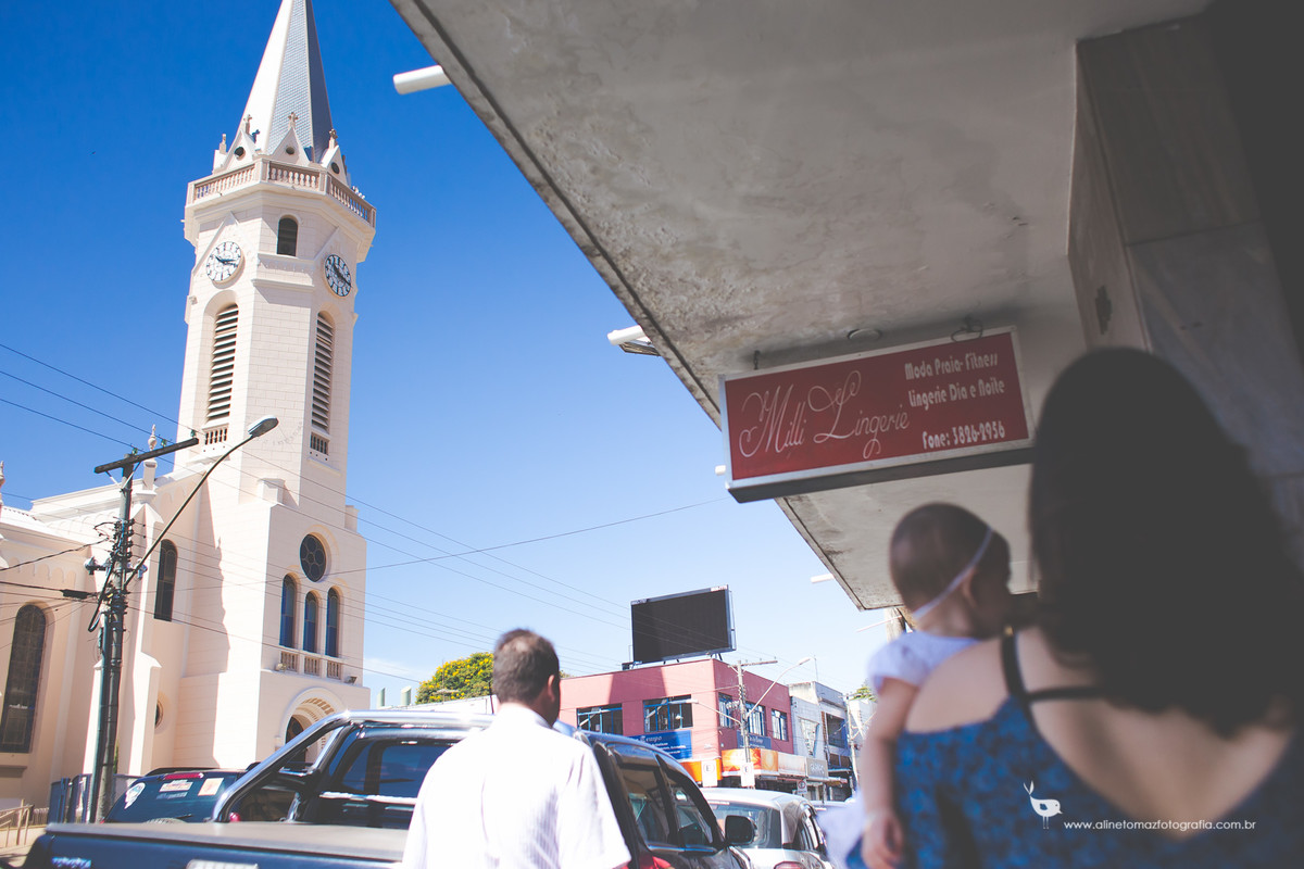 Batizado Helena, Matriz de Santana, Lavras - MG Aline Tomaz Fotografia.