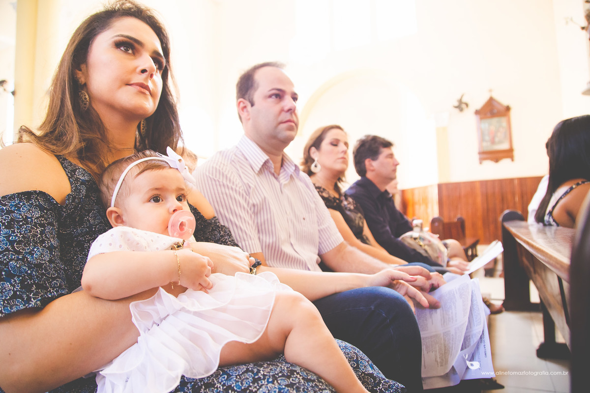 Batizado Helena, Matriz de Santana, Lavras - MG Aline Tomaz Fotografia.