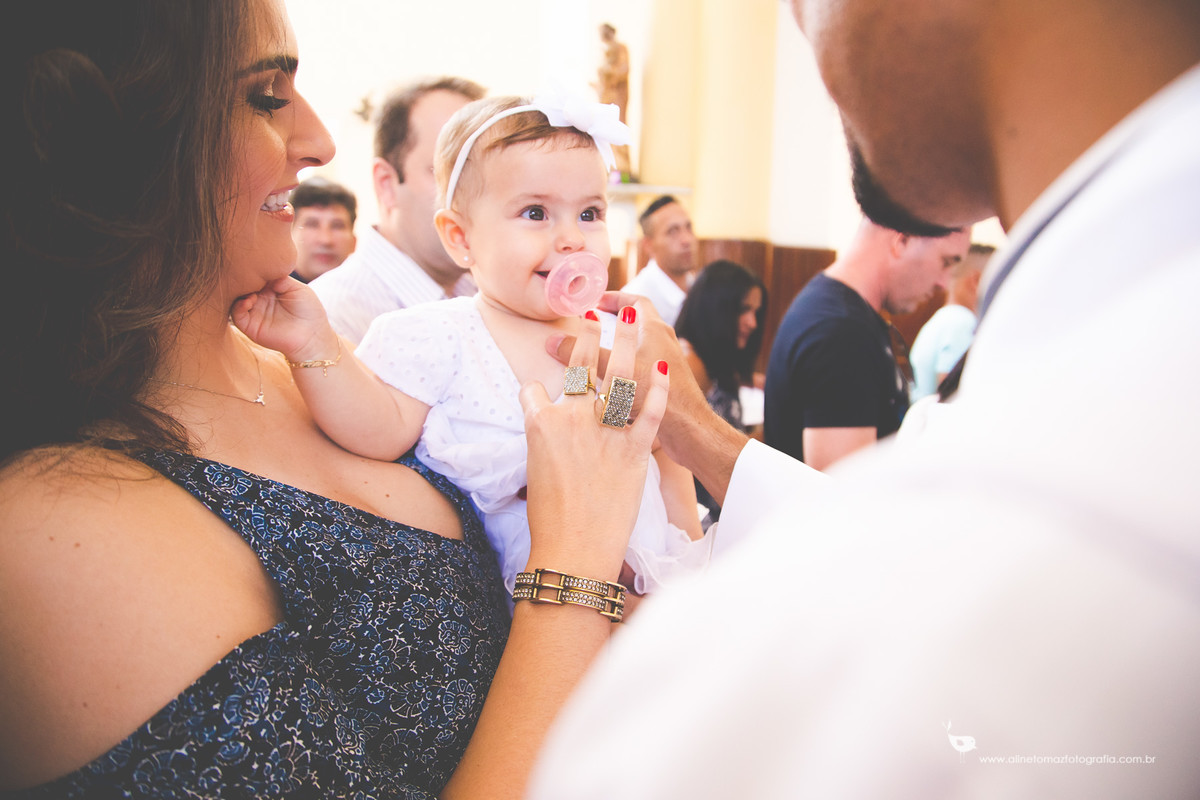 Batizado Helena, Matriz de Santana, Lavras - MG Aline Tomaz Fotografia.