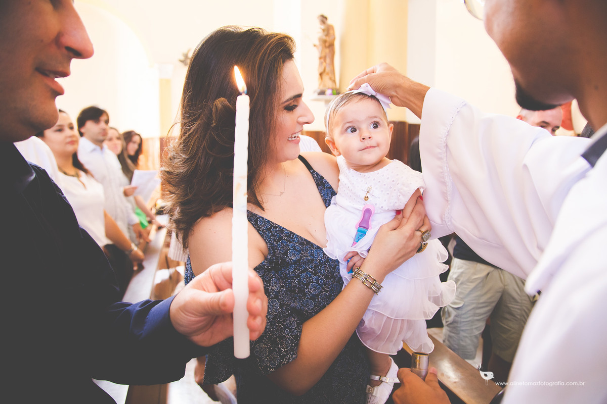 Batizado Helena, Matriz de Santana, Lavras - MG Aline Tomaz Fotografia.