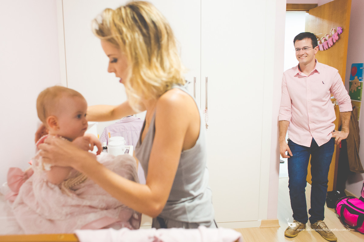 Making Off da criança, Aniversário infantil Be Happy. Lavras - MG, Beatriz 1 ano. Aline Tomaz Fotografia.