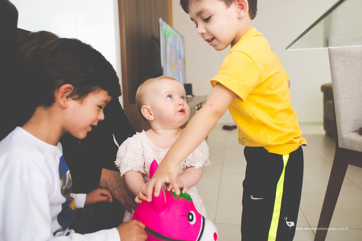 Making Off da criança, Aniversário infantil Be Happy. Lavras - MG, Beatriz 1 ano Aline Tomaz Fotografia.