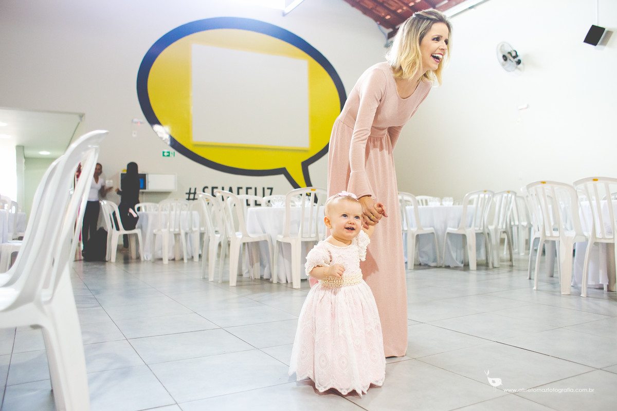 Making Off da criança, Aniversário infantil Be Happy. Lavras - MG.Beatriz 1 ano Aline Tomaz Fotografia.