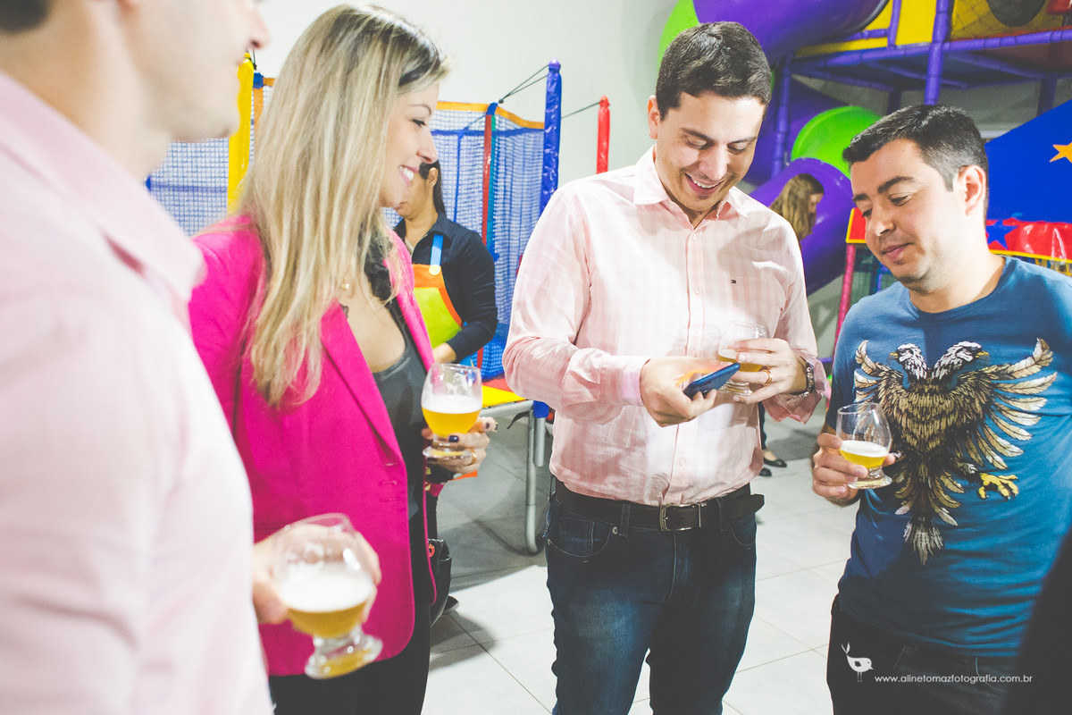 Making Off da criança, Aniversário infantil Be Happy. Lavras - MG.Beatriz 1 ano Aline Tomaz Fotografia.