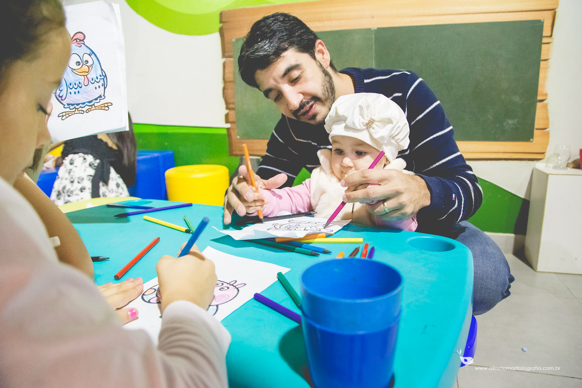 Making Off da criança, Aniversário infantil Be Happy. Lavras - MG.Beatriz 1 ano Aline Tomaz Fotografia.