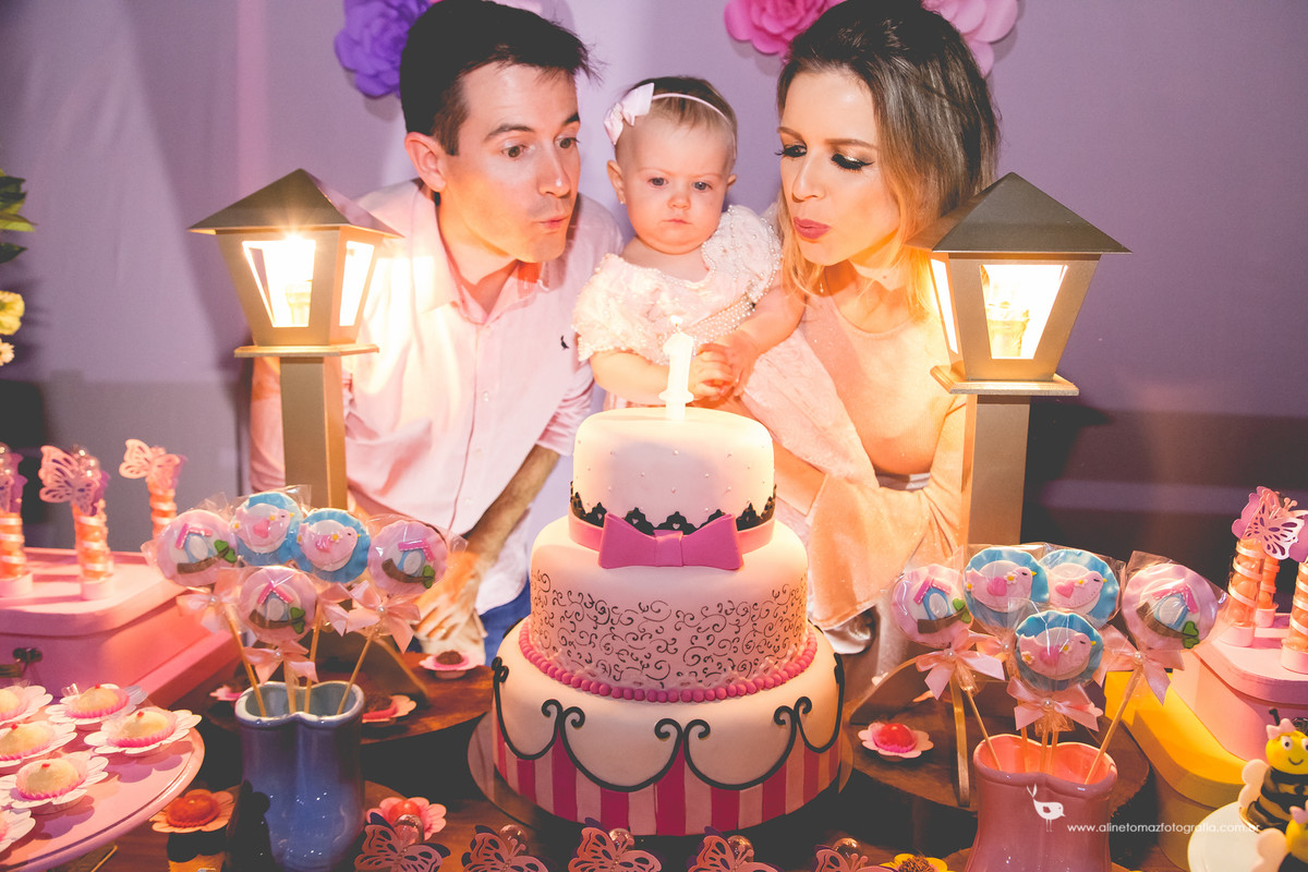 Making Off da criança, Aniversário infantil Be Happy. Lavras - MG.Beatriz 1 ano Aline Tomaz Fotografia.