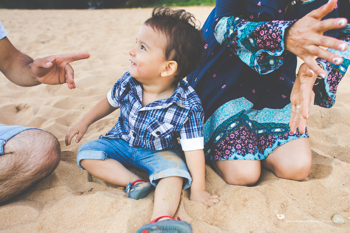 Marcelo Alves e Lidiane. Ensaio família. Ribeirão Vermelho - MG, Aline Tomaz Fotografia.