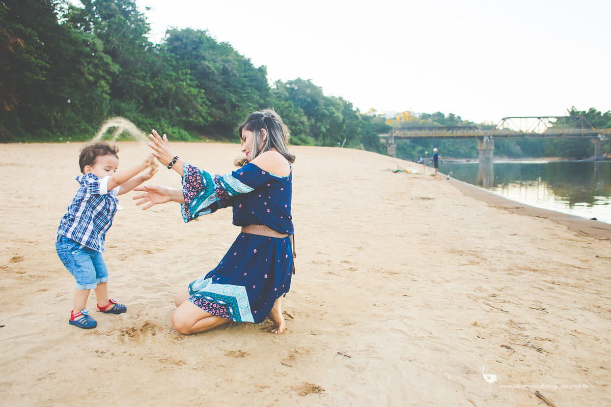 Marcelo Alves e Lidiane. Ensaio família. Ribeirão Vermelho - MG, Aline Tomaz Fotografia.