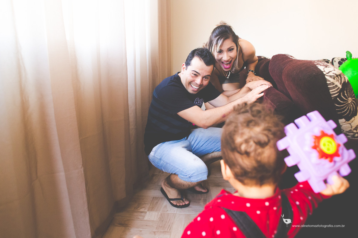 Marcelo Alves e Lidiane. Ensaio família. Ribeirão Vermelho, Aline Tomaz Fotografia.