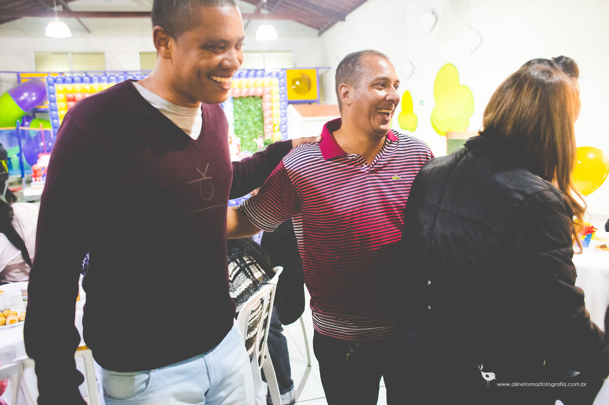 Making Off da criança. Aniversário infantil Be Happy.Lavras MG, Aline Tomaz Fotografia