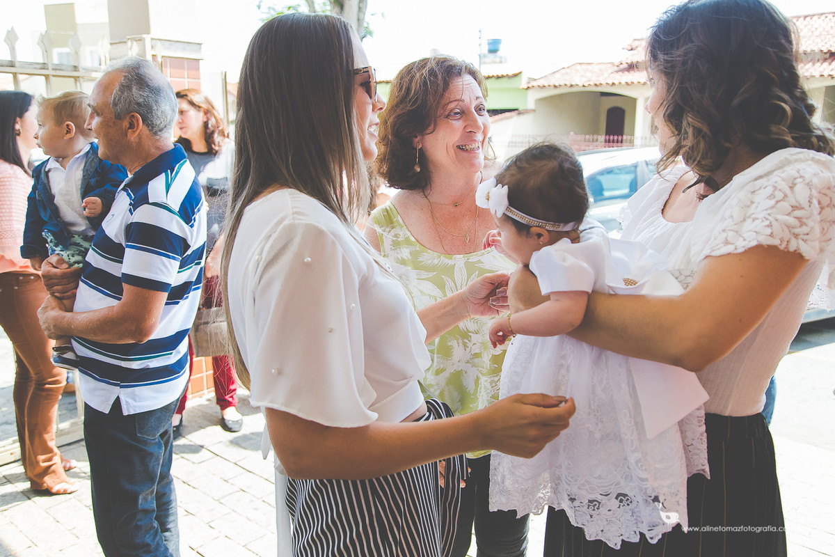 Batizado - Igreja São Sebastião - Lavras MG - Aline Tomaz Fotografia - fotógrafa de famílias
