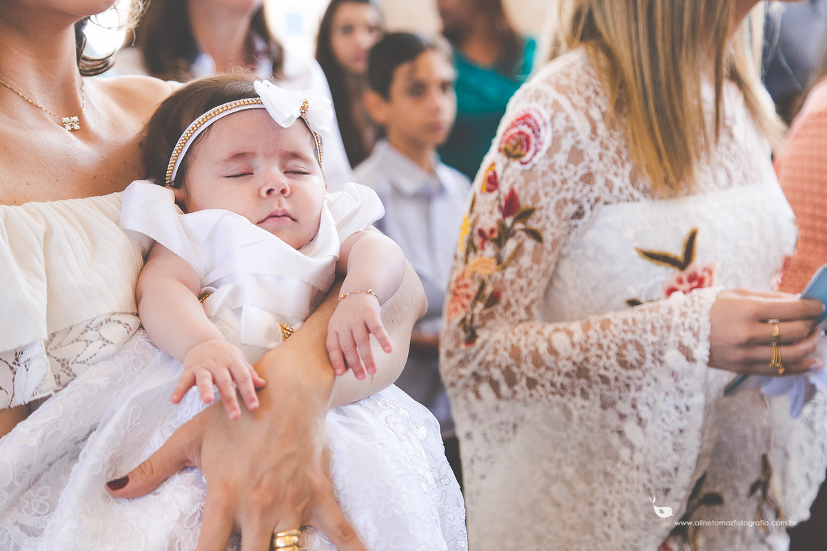 Batizado - Igreja São Sebastião - Lavras MG - Aline Tomaz Fotografia - fotógrafa de famílias