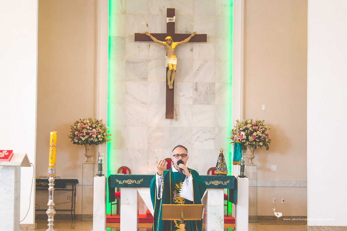 Batizado - Igreja São Sebastião - Lavras MG - Aline Tomaz Fotografia - fotógrafa de famílias