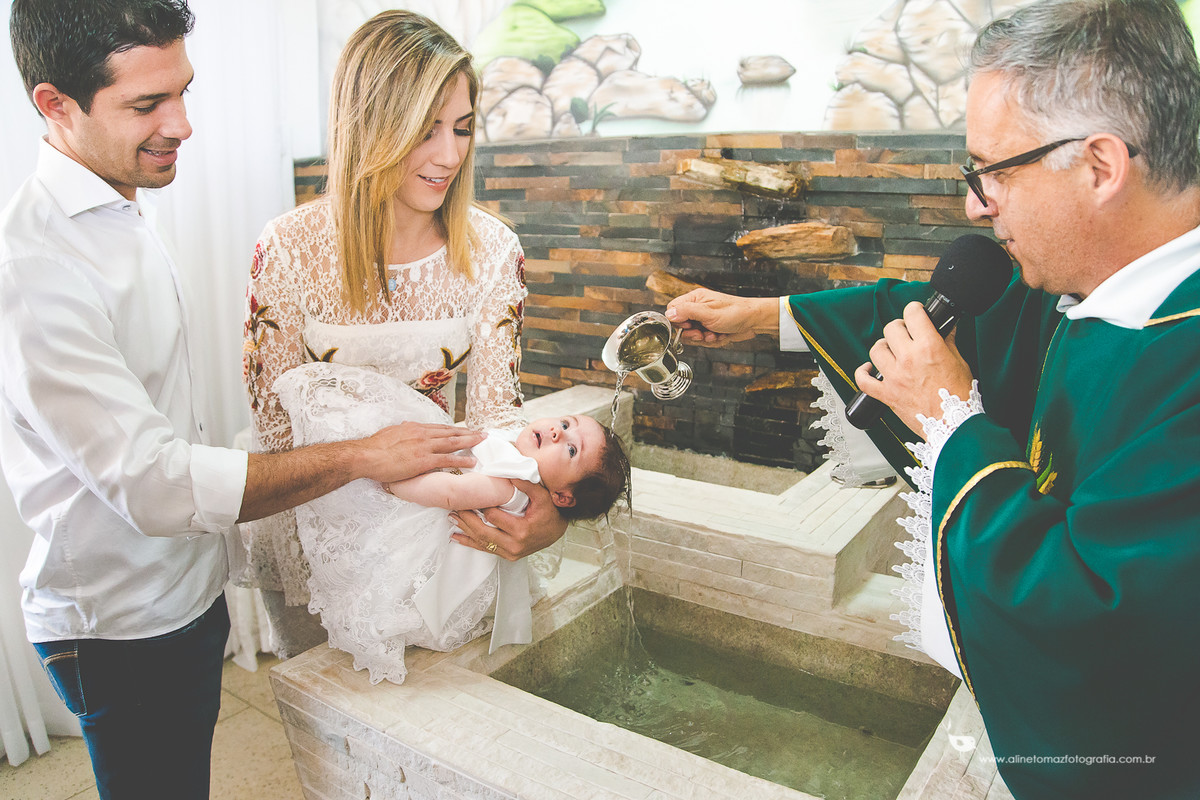 Batizado - Igreja São Sebastião - Lavras MG - Aline Tomaz Fotografia - fotógrafa de famílias