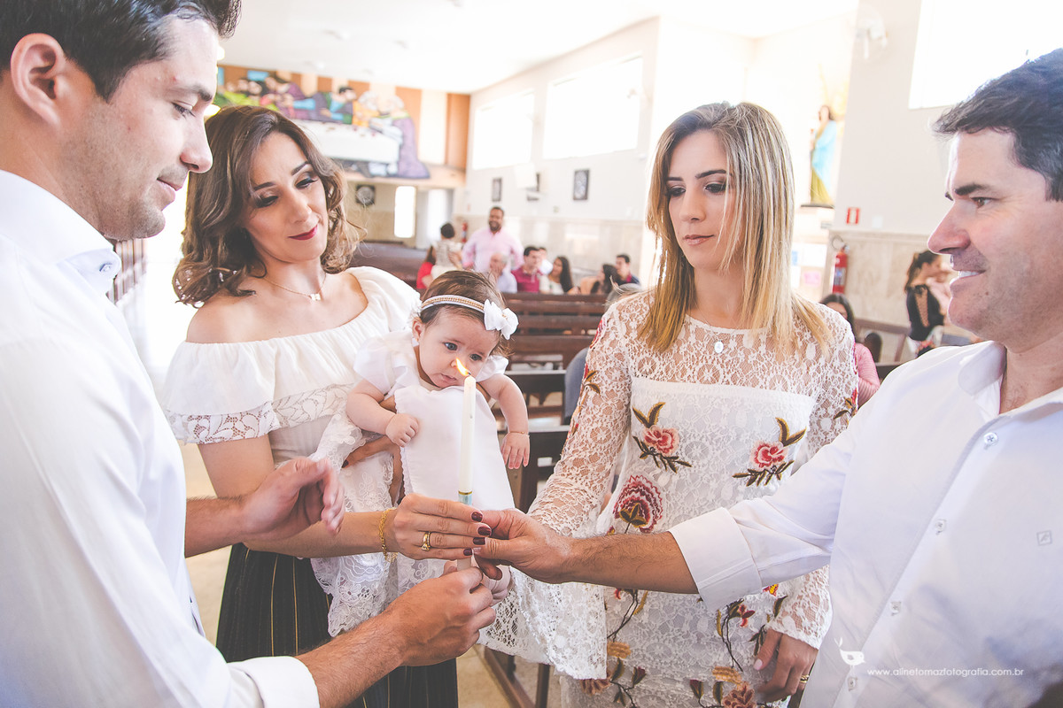 Batizado - Igreja São Sebastião - Lavras MG - Aline Tomaz Fotografia - fotógrafa de famílias