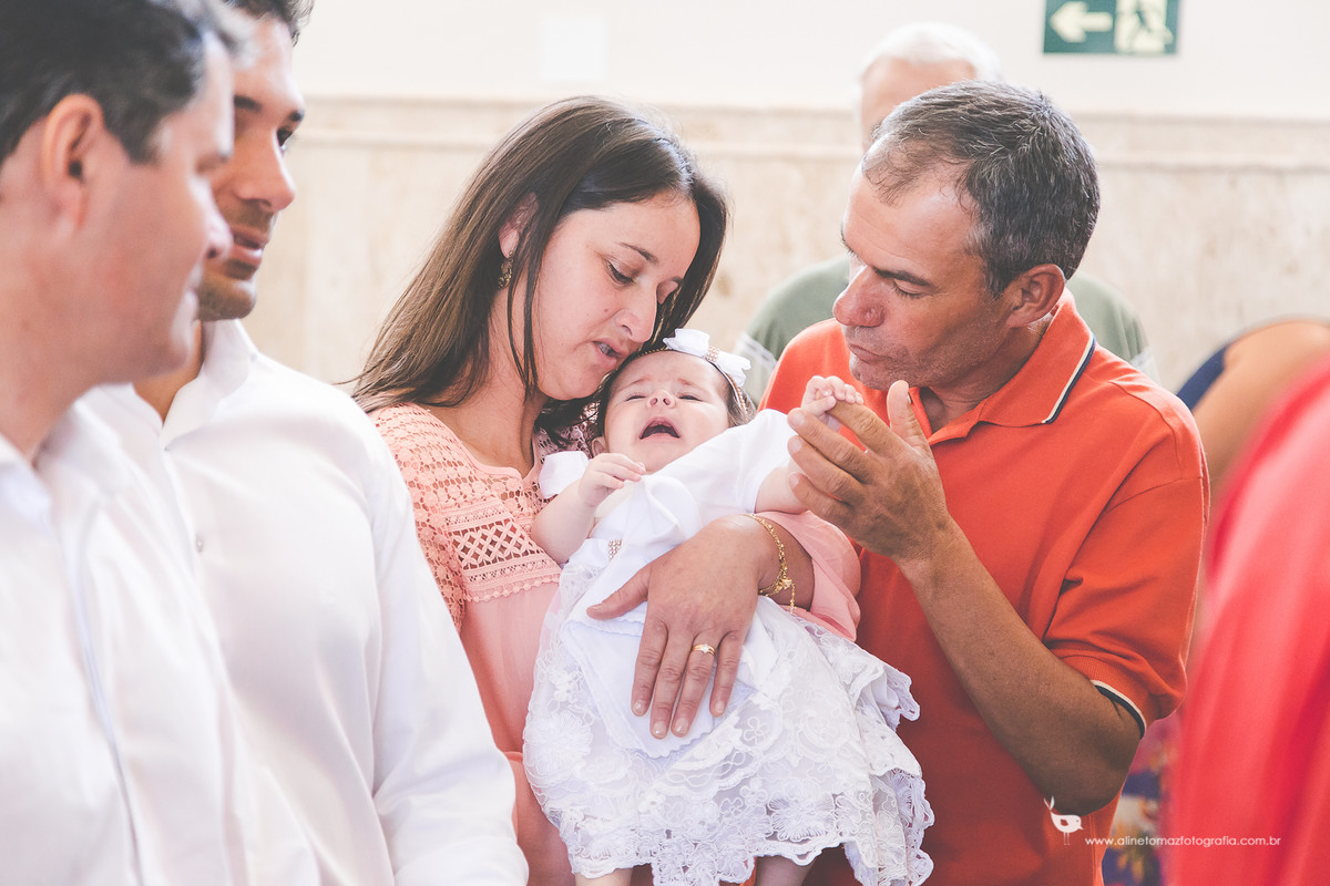 Batizado - Igreja São Sebastião - Lavras MG - Aline Tomaz Fotografia - fotógrafa de famílias