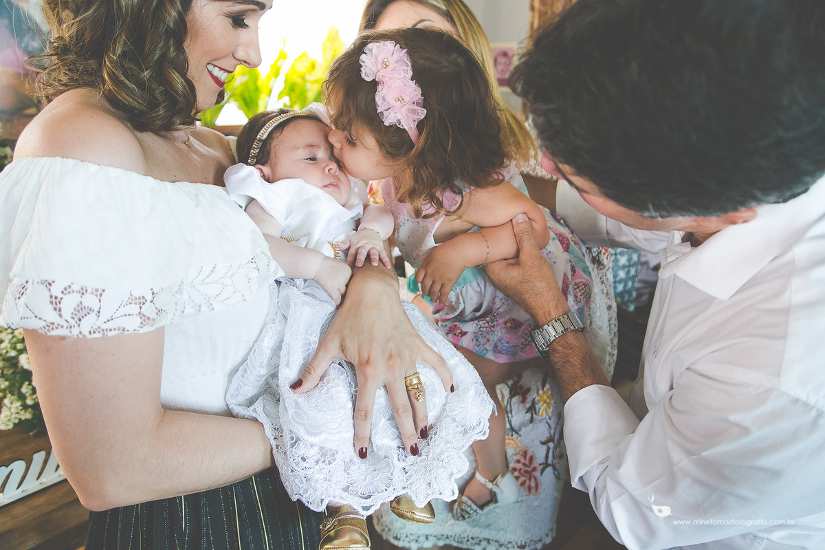 Batizado - Igreja São Sebastião - Lavras MG - Aline Tomaz Fotografia - fotógrafa de famílias