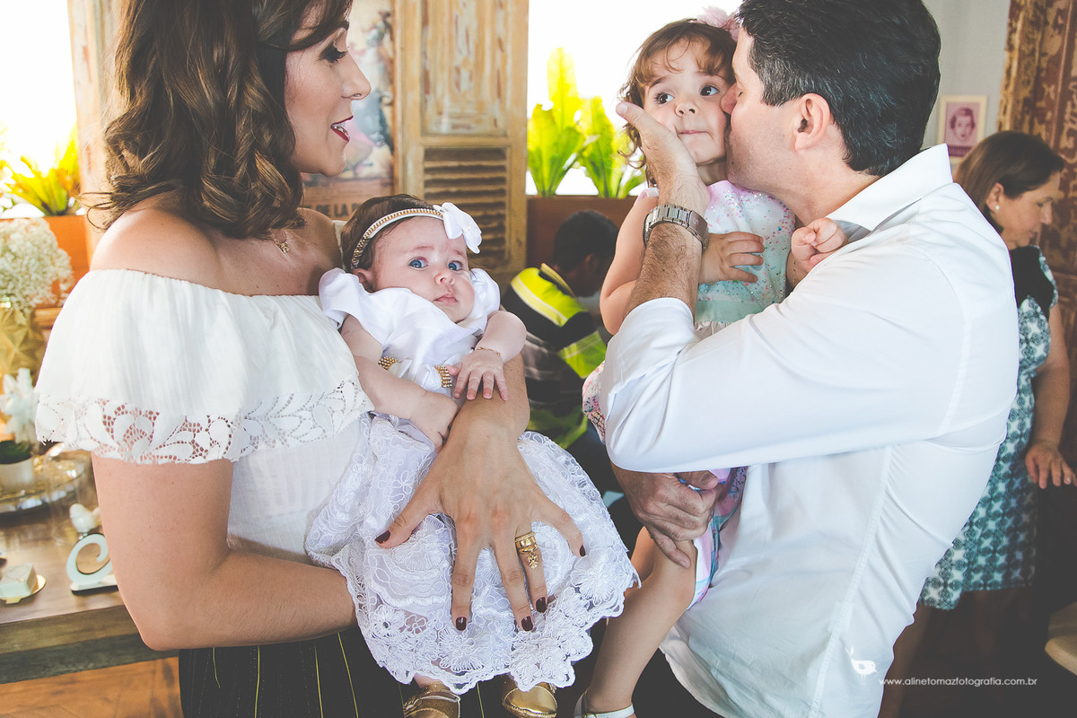 Batizado - Igreja São Sebastião - Lavras MG - Aline Tomaz Fotografia - fotógrafa de famílias