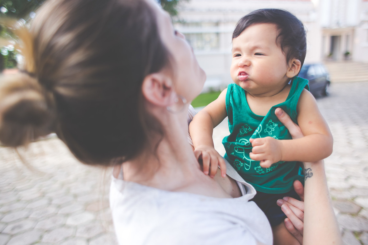 Acompanhamento do bebê Théo, Aline Tomaz Fotografia, Lavras - MG