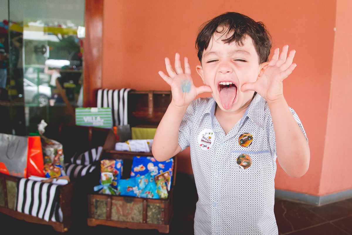 Aline Tomaz Fotografia, Lavras MG, Fotografia de familias, aniversario infantil, buffet, crianças, interativa recreação.