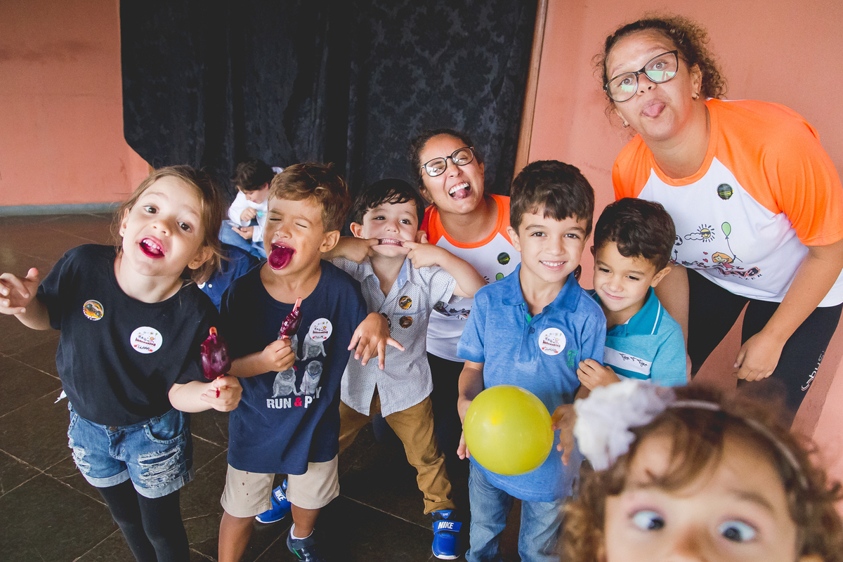 Aline Tomaz Fotografia, Lavras MG, Fotografia de familias, aniversario infantil, buffet, crianças, interativa recreação.