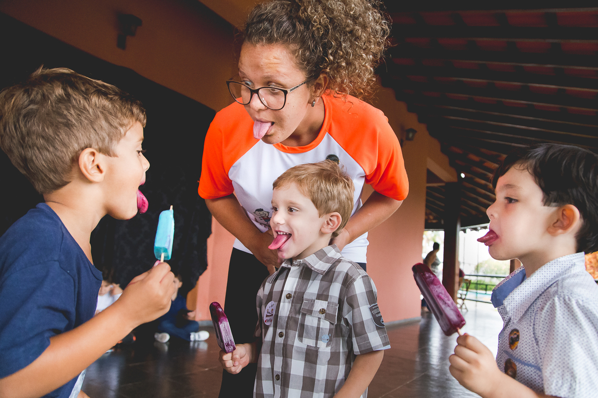 Aline Tomaz Fotografia, Lavras MG, Fotografia de familias, aniversario infantil, buffet, crianças, interativa recreação.