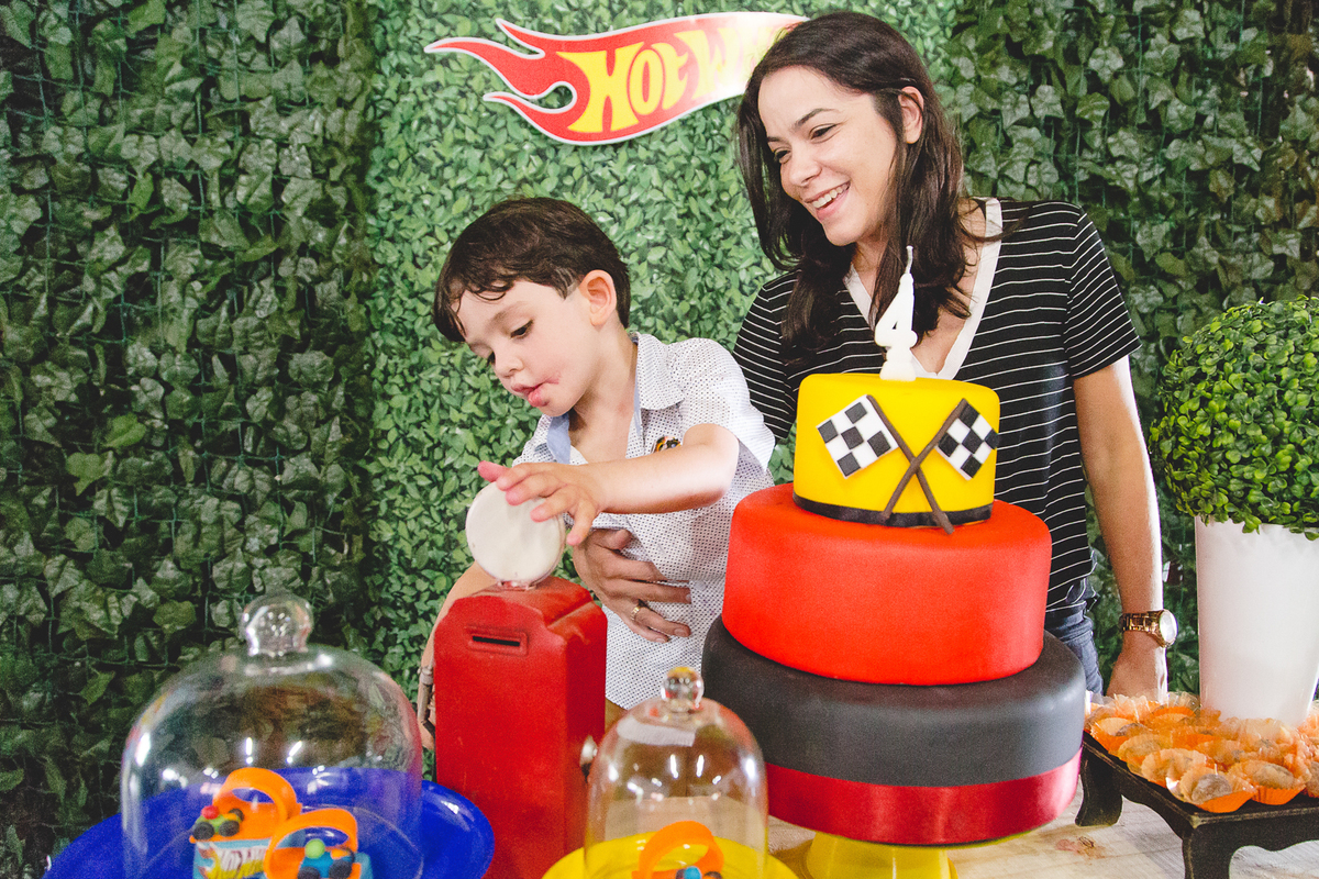 Aline Tomaz Fotografia, Lavras MG, Fotografia de familias, aniversario infantil, buffet, crianças, interativa recreação.