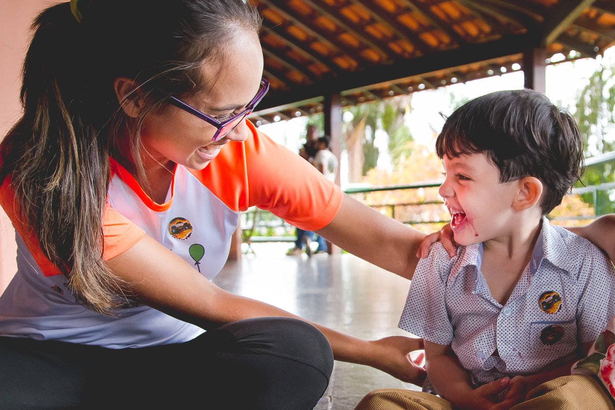 Aline Tomaz Fotografia, Lavras MG, Fotografia de familias, aniversario infantil, buffet, crianças, interativa recreação.