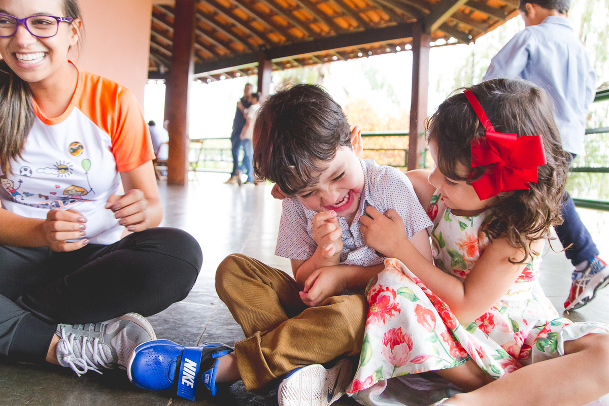 Aline Tomaz Fotografia, Lavras MG, Fotografia de familias, aniversario infantil, buffet, crianças, interativa recreação.