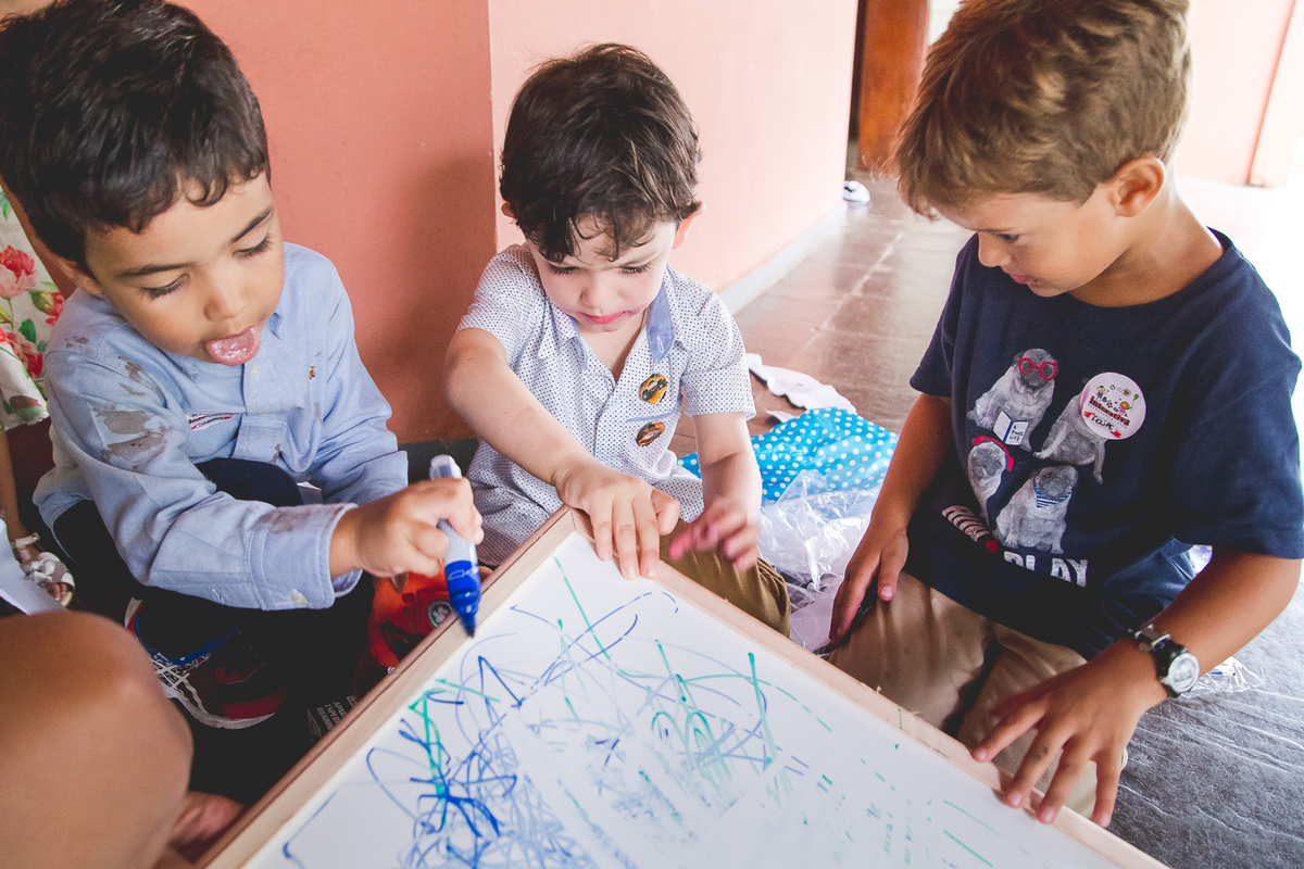 Aline Tomaz Fotografia, Lavras MG, Fotografia de familias, aniversario infantil, buffet, crianças, interativa recreação.