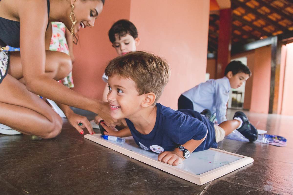 Aline Tomaz Fotografia, Lavras MG, Fotografia de familias, aniversario infantil, buffet, crianças, interativa recreação.
