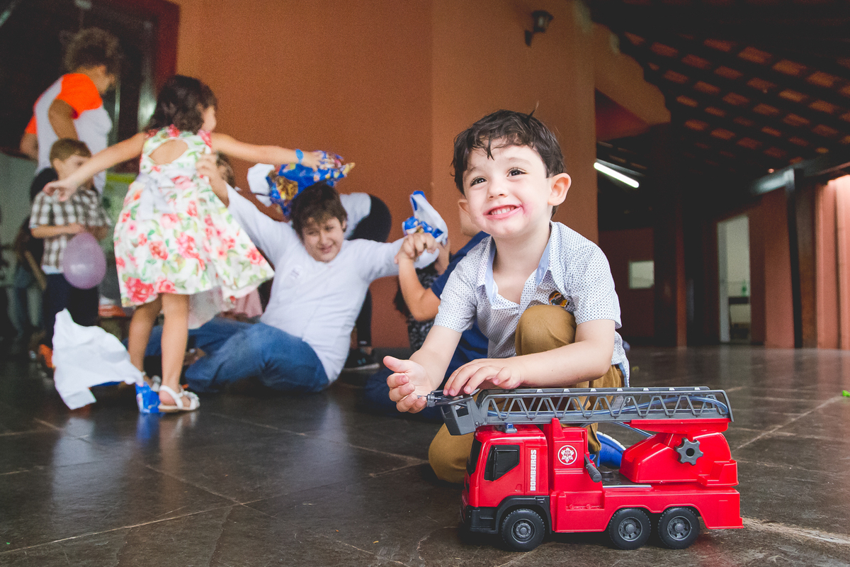Aline Tomaz Fotografia, Lavras MG, Fotografia de familias, aniversario infantil, buffet, crianças, interativa recreação.