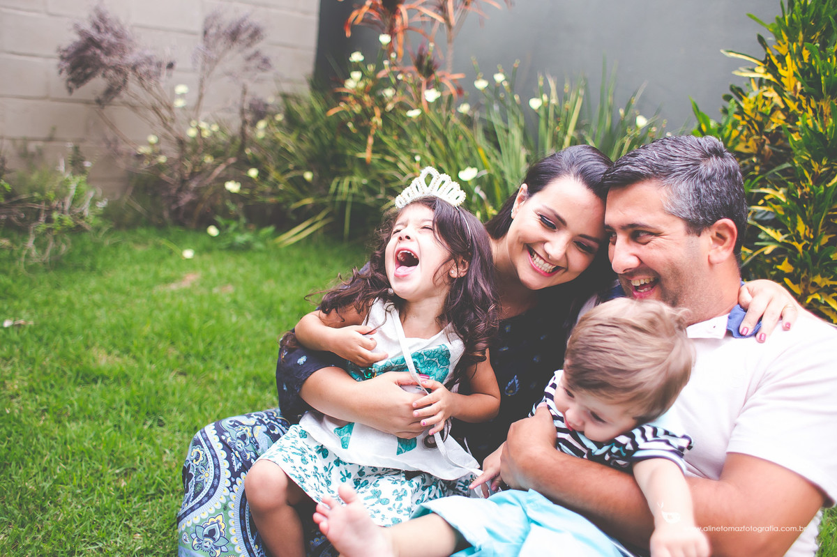 Fotografia de Família, 8 Batalhão de Polícia Militar de Lavras - MG, Leonardo e Maria Rita., Aline Tomaz Fotografia