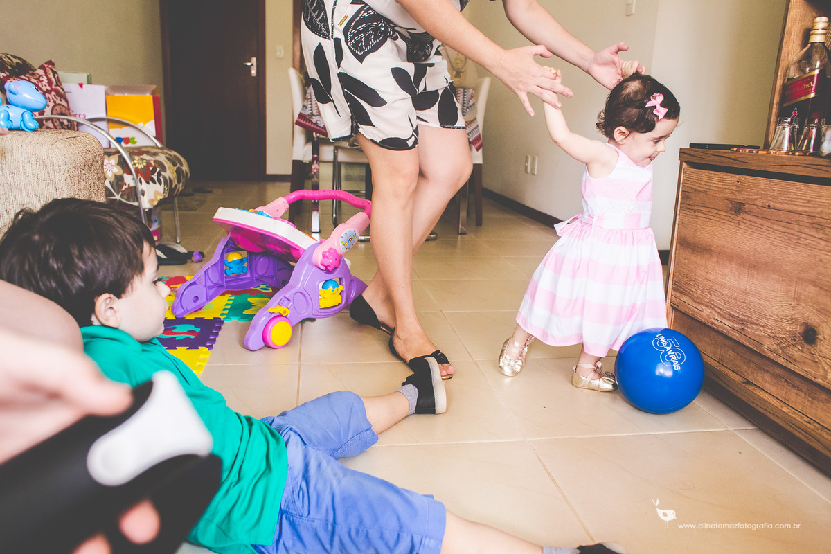 Making Off da Criança, Aniversário Inantil. Casa Mágica, Lavras - MG, Isabel 1 anoMaking Off da Criança, Aniversário Inantil. Casa Mágica, Lavras - MG, Isabel 1 ano, Aline Tomaz Fotografia