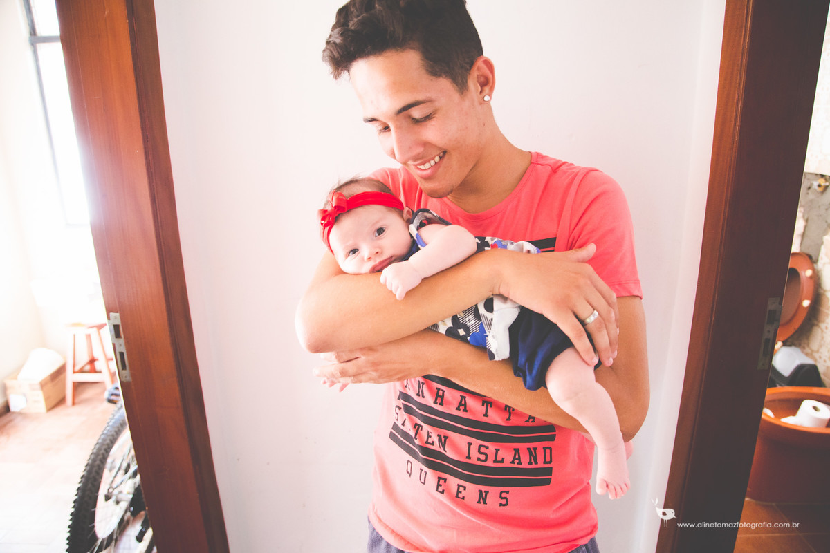 Ensaio Newborn Lifestyle Ensaio Família, Lara e Família, lavras - MG, Aline Tomaz Fotografia