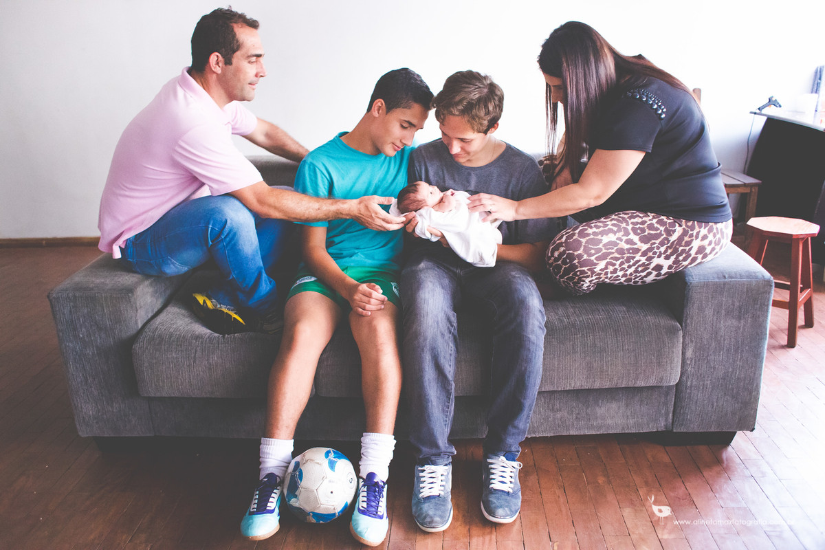 Ensaio Newborn Lifestyle Ensaio Família, Lara e Família, lavras - MG, Aline Tomaz Fotografia
