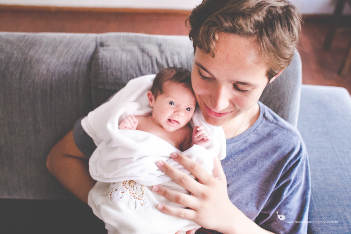 Ensaio Newborn Lifestyle Ensaio Família, Lara e Família, lavras - MG, Aline Tomaz Fotografia