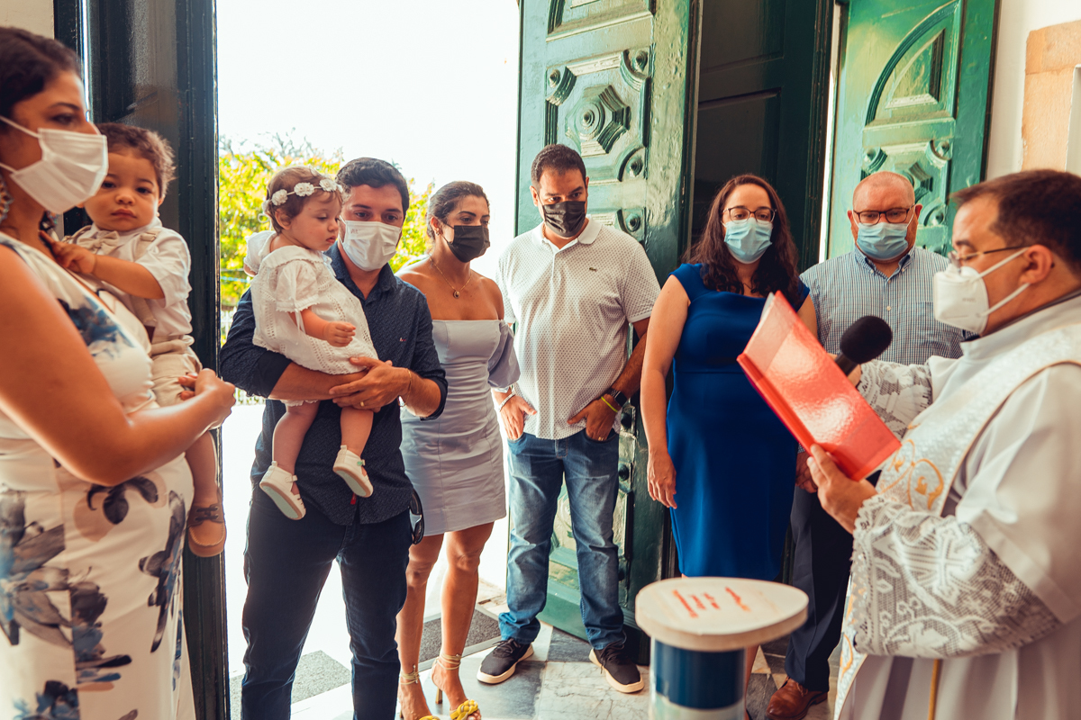 batizado igreja santo antonio da barra batismo foto fotografia fotografo fotografa salvador senhoritas ladeira documental familia 