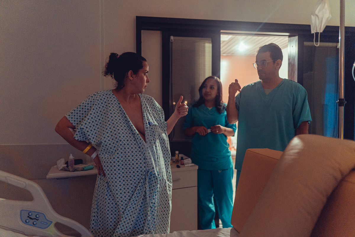 iluminare obstare parto normal hospital aliança natural humanizado adriana monteiro rodrigo lemos salvador doula nascimento senhoritas fotografia foto fotografa 